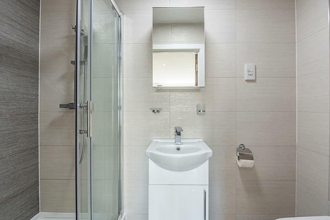 Modern Apartment Canary Wharf ロンドン エクステリア 写真
