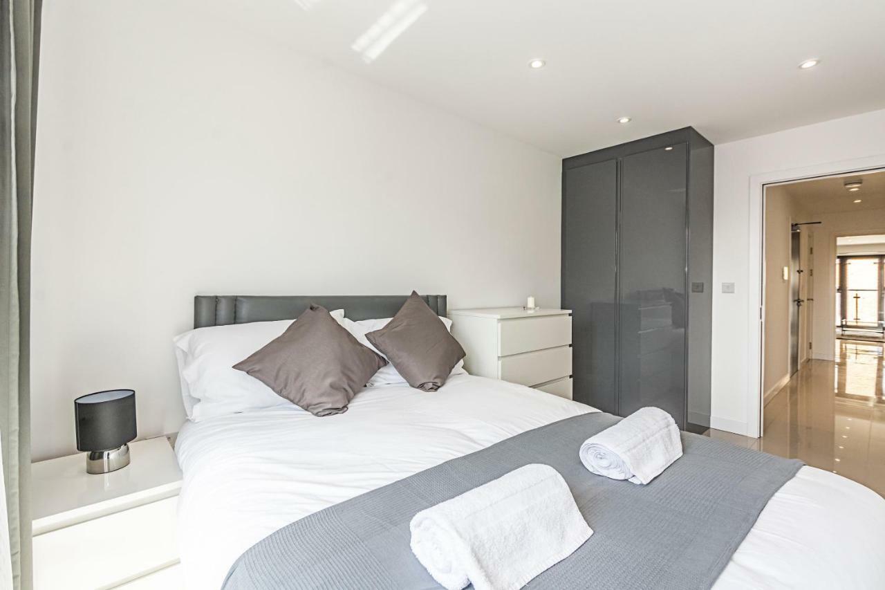 Modern Apartment Canary Wharf ロンドン エクステリア 写真