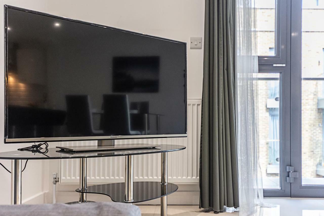 Modern Apartment Canary Wharf ロンドン エクステリア 写真